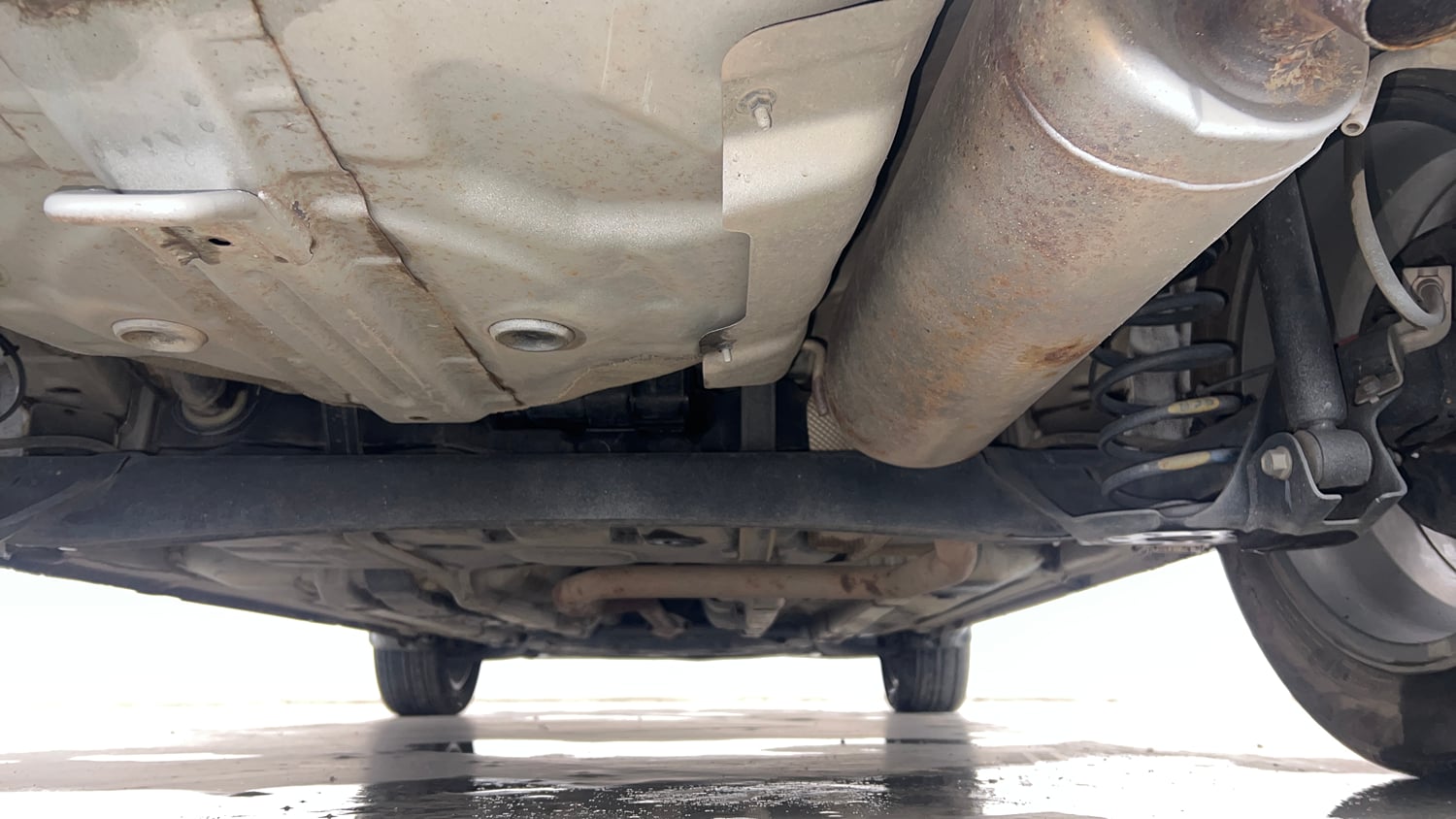 Used 2019 Hyundai Elite i20 Sportz Plus 1.2 Dual Tone Petrol Manual extra REAR UNDERBODY VIEW (TAKEN FROM REAR)