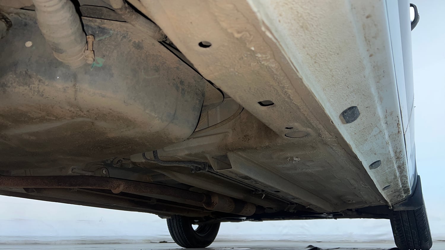 Used 2024 Renault Triber RXZ Petrol Manual extra REAR RIGHT UNDERBODY VIEW