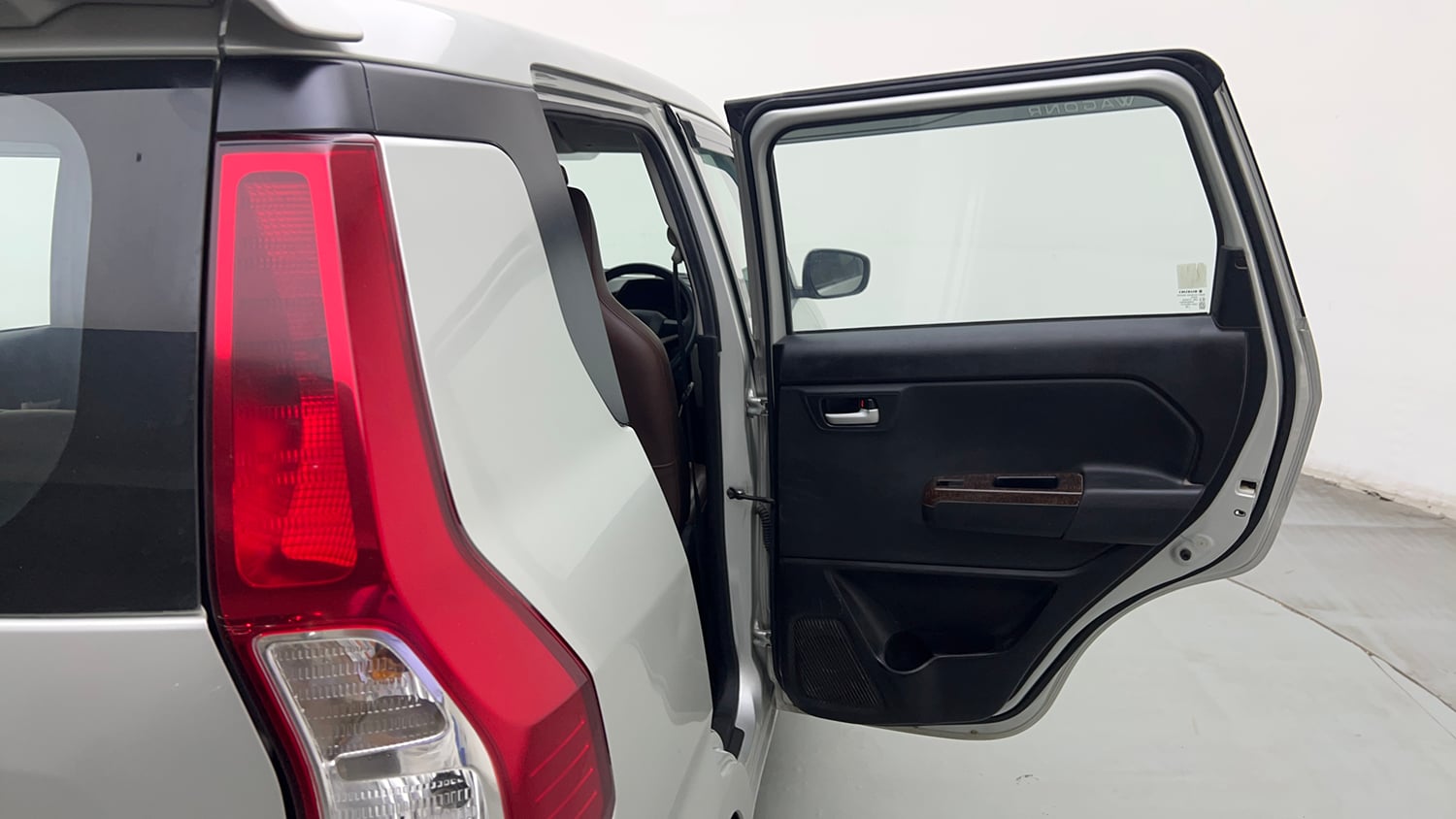 Used 2024 Maruti Suzuki Wagon R VXI 1.0 CNG Cng Manual interior RIGHT REAR DOOR OPEN VIEW