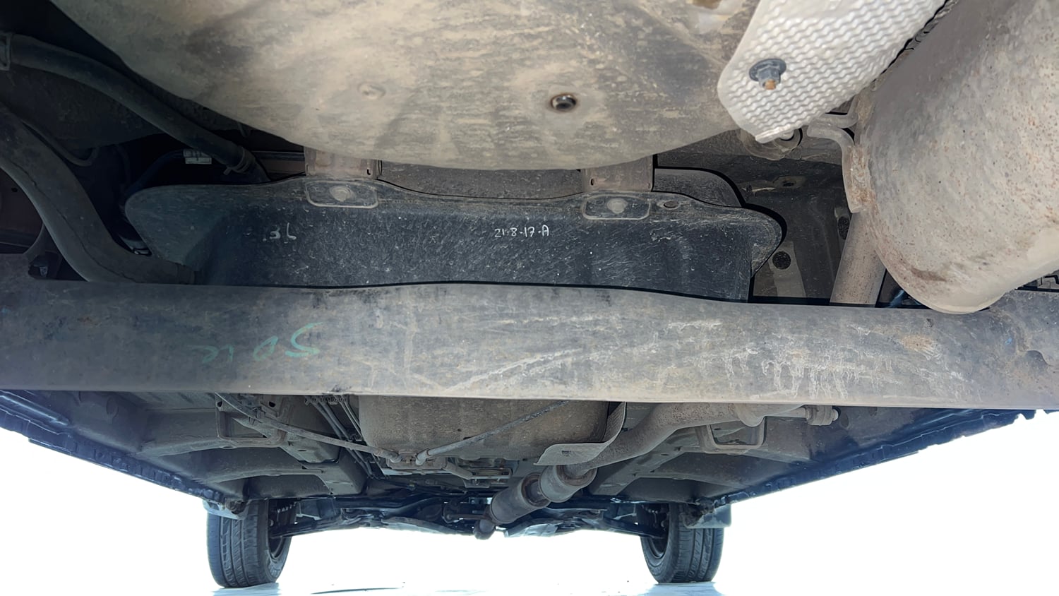 Used 2017 Mahindra KUV100 K4 6 STR Petrol Manual extra REAR UNDERBODY VIEW (TAKEN FROM REAR)