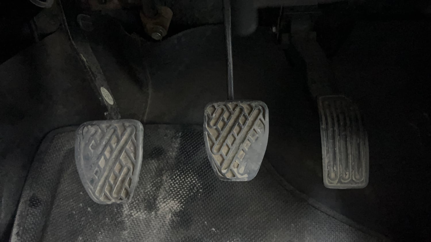 Used 2016 Datsun GO T Petrol Manual interior PEDALS VIEW