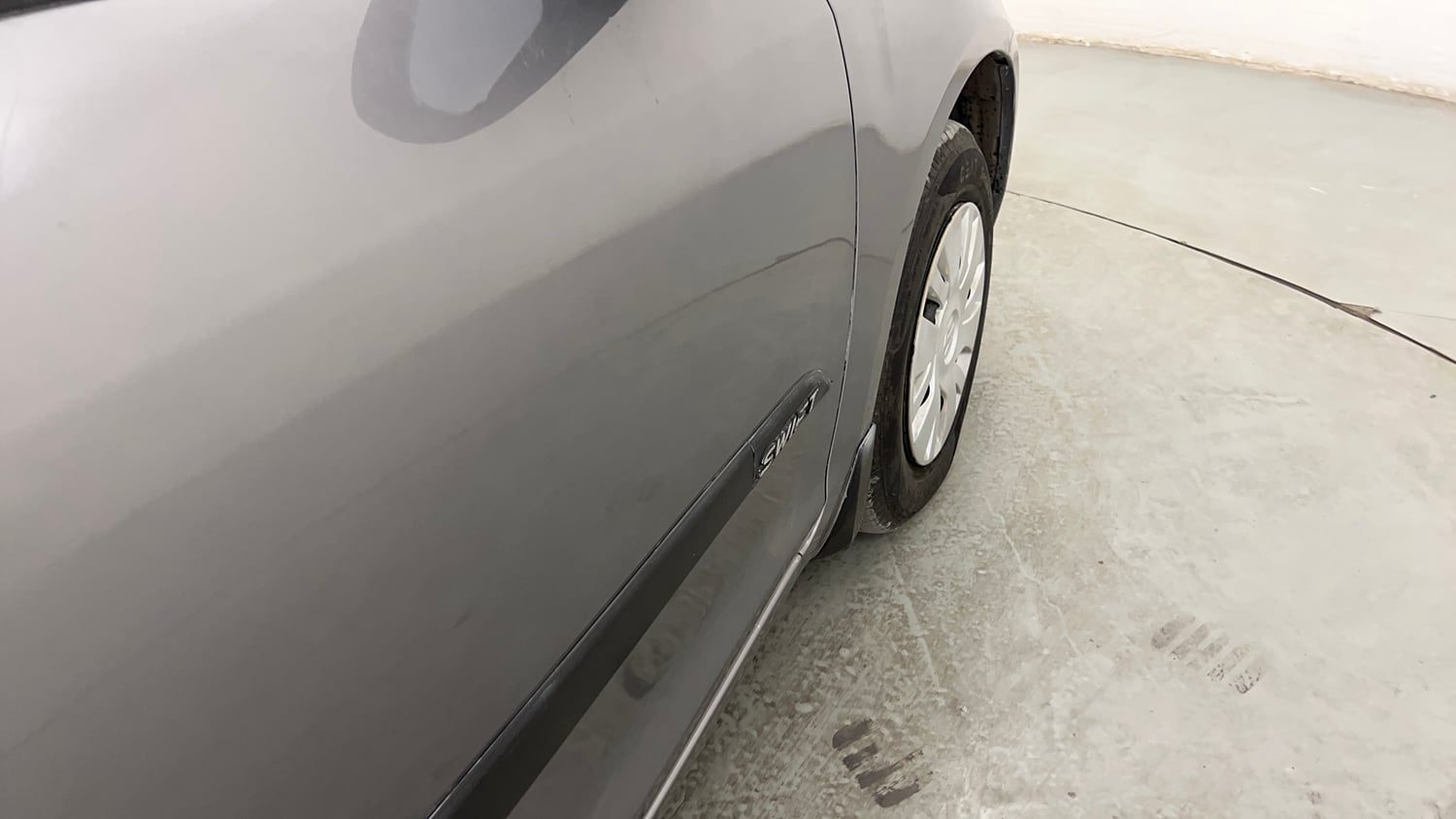 Used 2014 Maruti Suzuki Swift VXi Petrol Manual dents MINOR SCRATCH