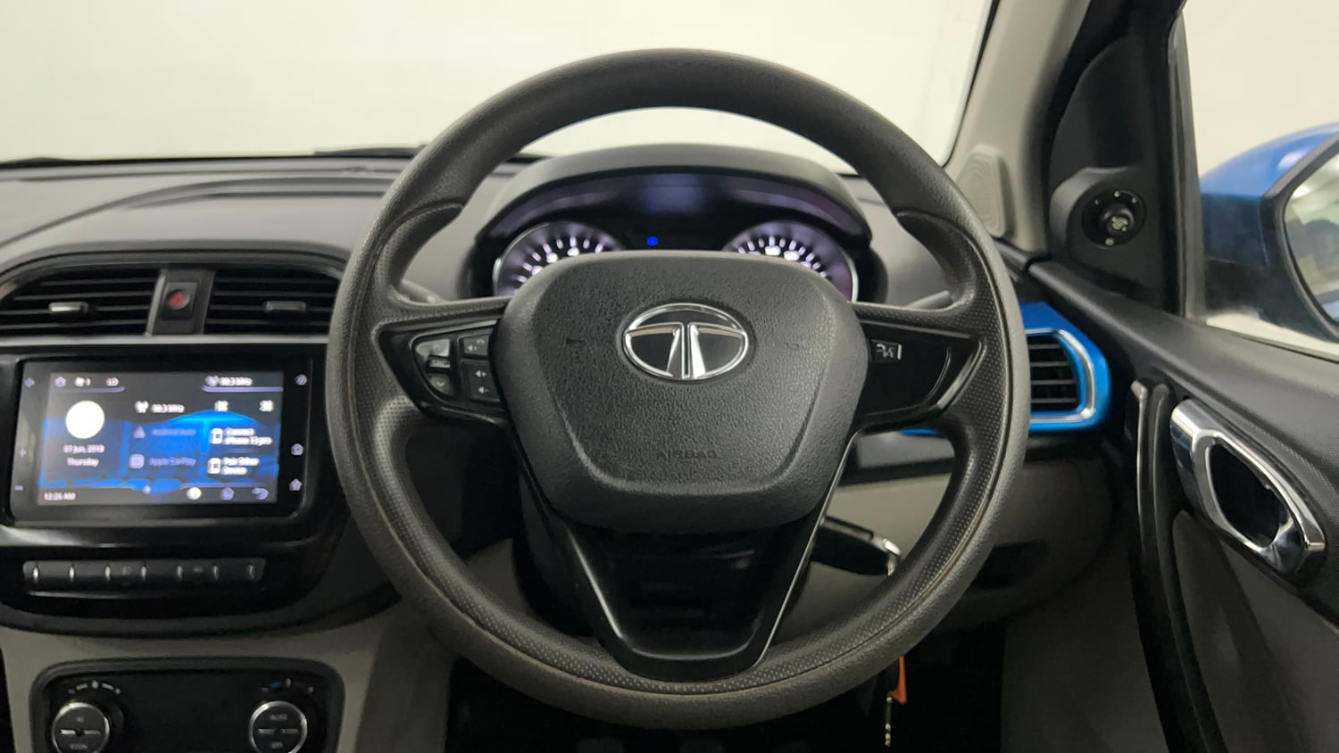 Used 2019 Tata Tiago Revotron XZ Plus Petrol Manual interior STEERING VIEW