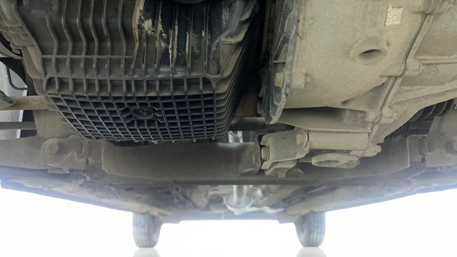 Used 2024 Renault Kwid CLIMBER AMT Petrol Automatic extra FRONT LEFT UNDERBODY VIEW