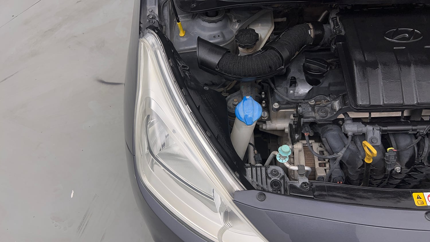 Used 2015 Hyundai Grand i10 Sportz 1.2 Kappa VTVT Petrol Manual engine ENGINE RIGHT SIDE VIEW