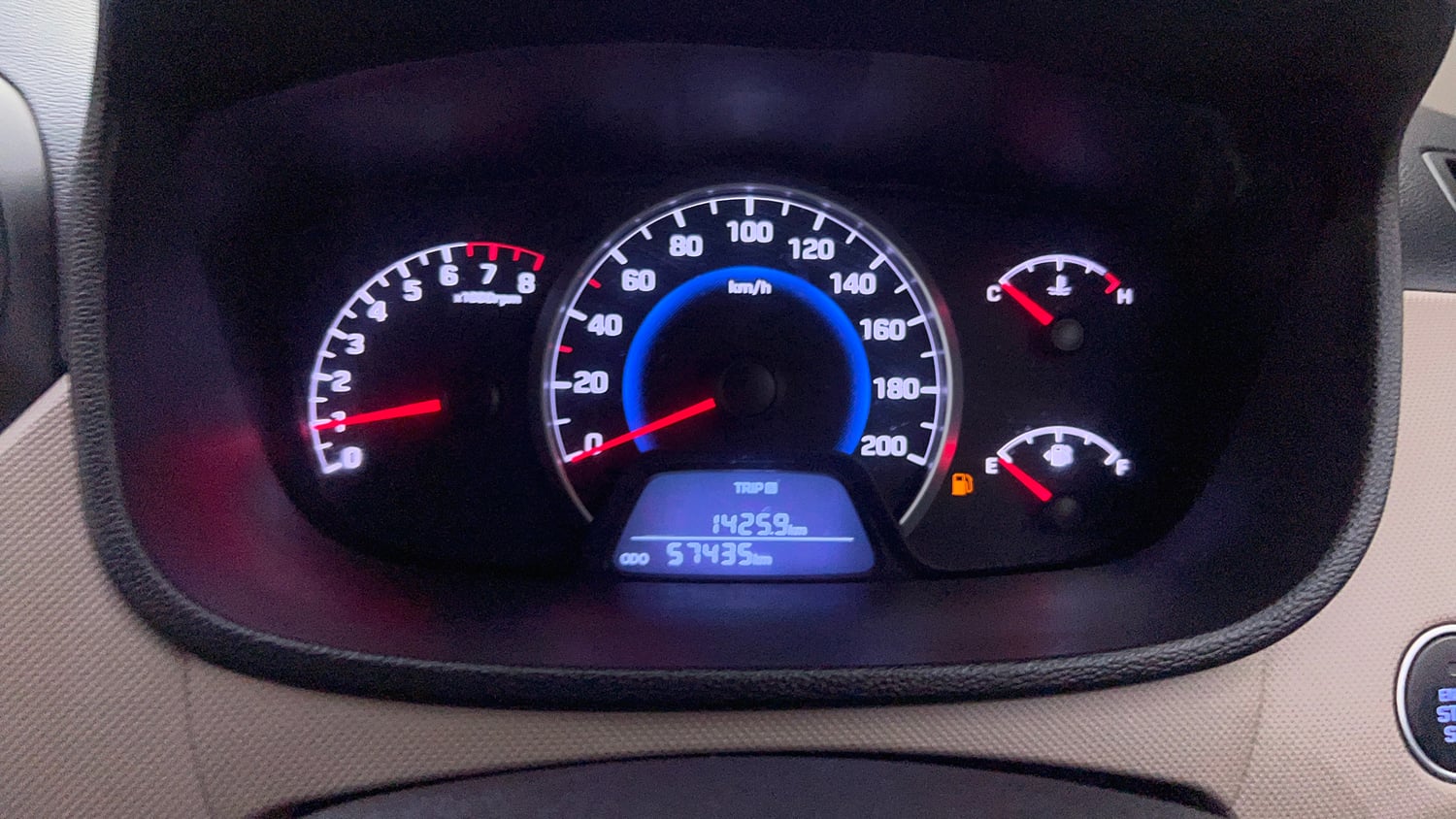Used 2013 Hyundai Grand i10 Asta 1.2 Kappa VTVT Petrol Manual interior CLUSTERMETER VIEW