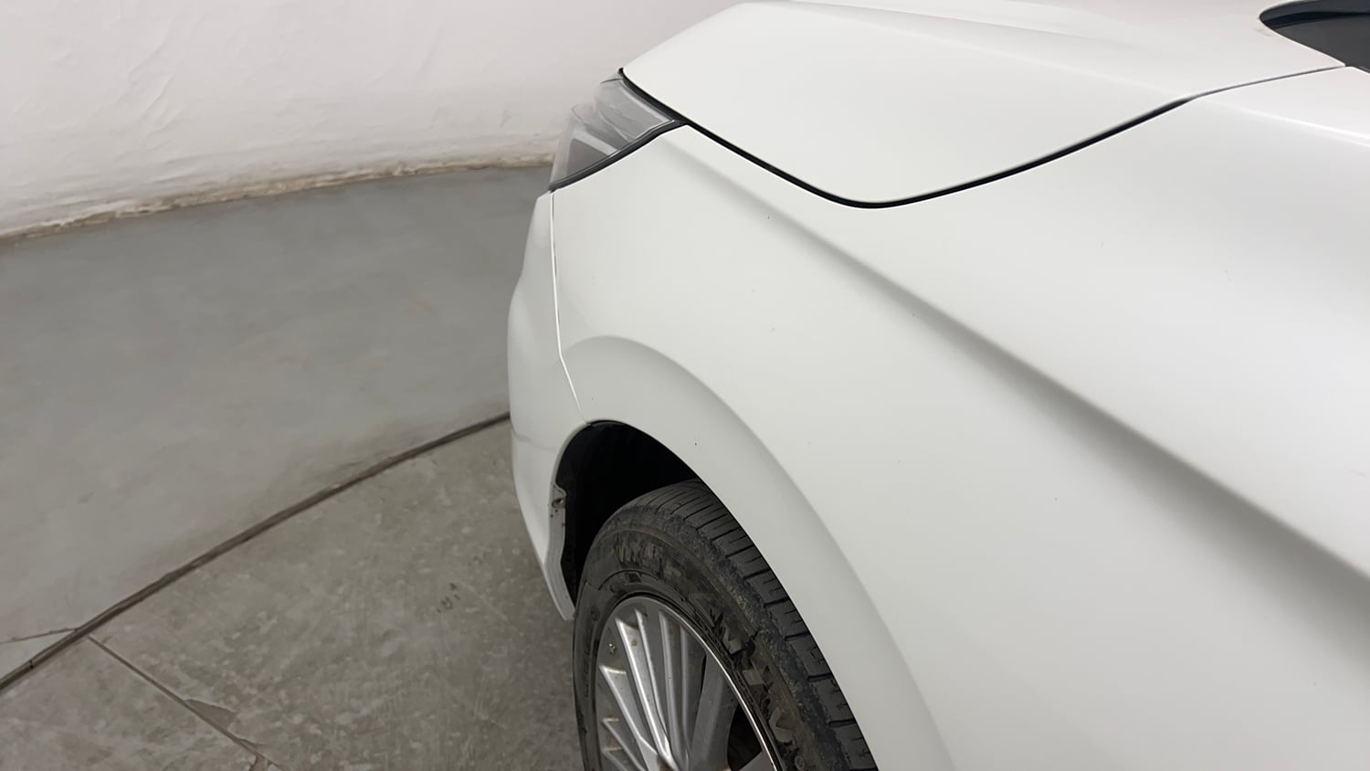 Used 2022 Honda City V CVT Petrol Petrol Automatic dents MINOR SCRATCH