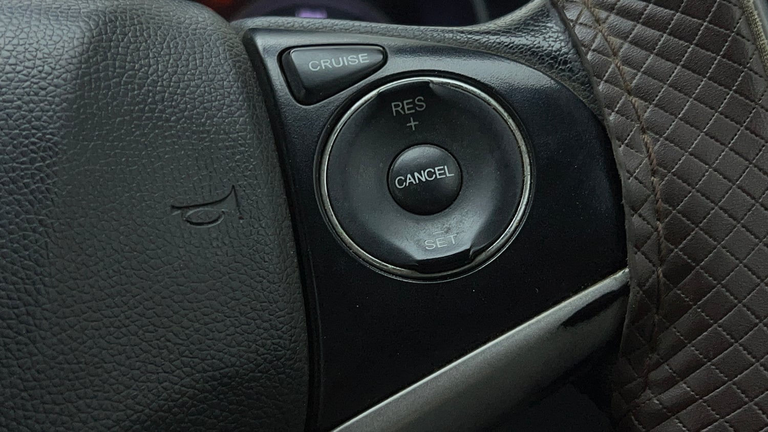 Used 2018 Honda City VX Petrol Petrol Manual top_features Cruise control