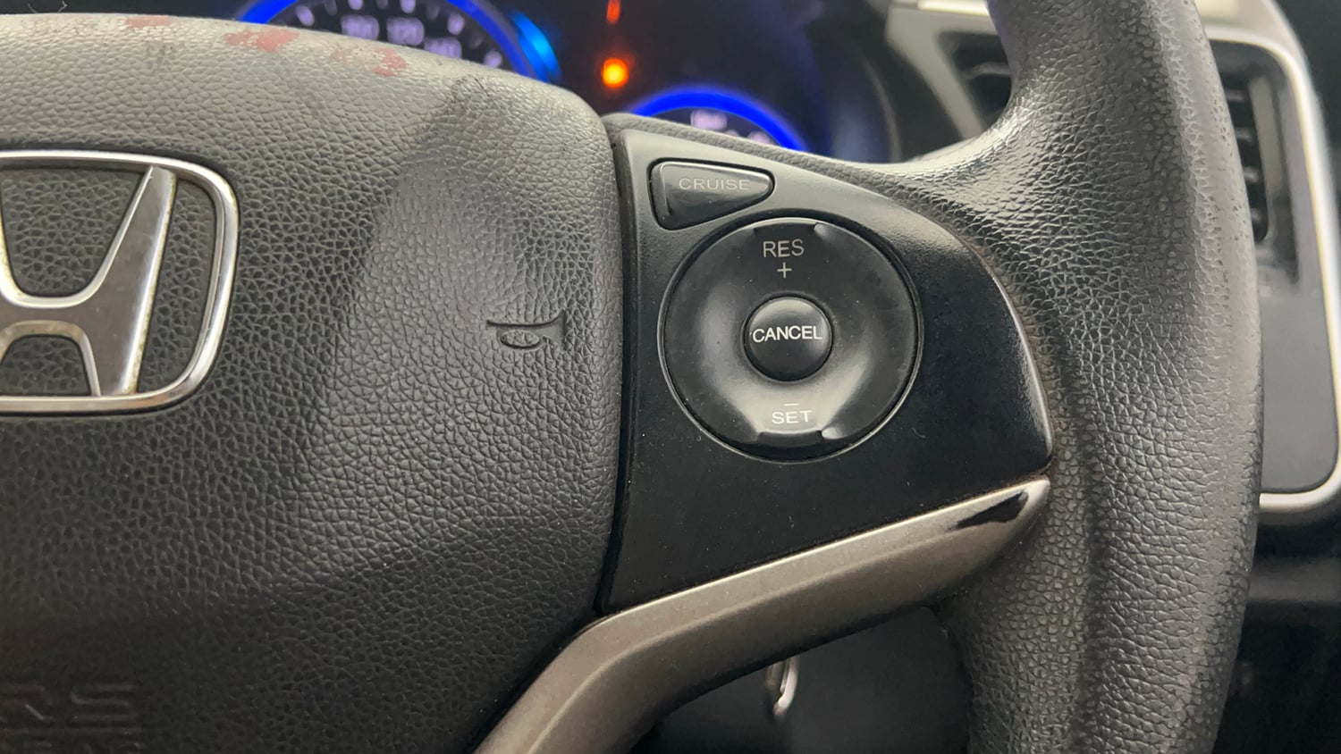 Used 2015 Honda City V Petrol Manual top_features Cruise control