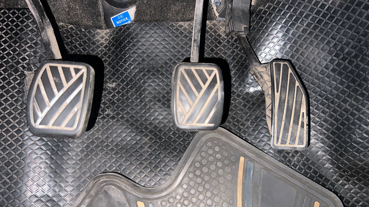 Used 2016 Maruti Suzuki Baleno Zeta 1.2 Petrol Manual interior PEDALS VIEW