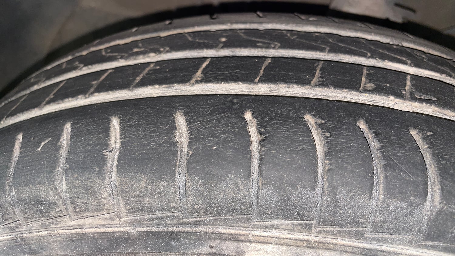 Used 2019 Hyundai Santro Era Executive Petrol Manual tyres LEFT FRONT TYRE TREAD VIEW