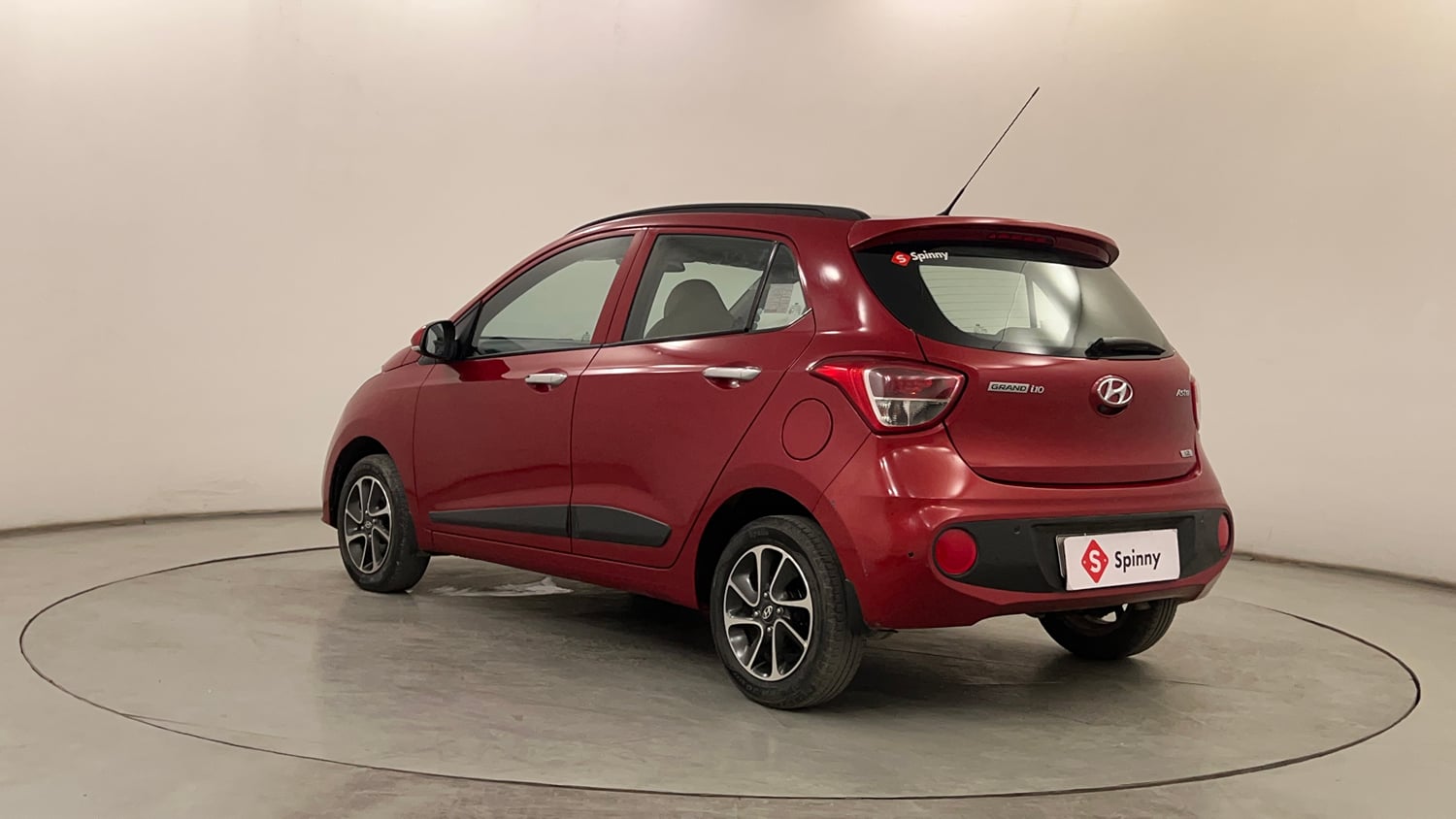 Used 2018 Hyundai Grand i10 Asta 1.2 Kappa VTVT Petrol Manual exterior LEFT REAR CORNER VIEW