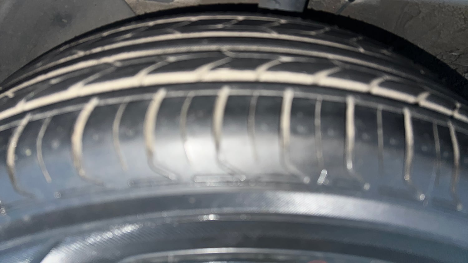 Used 2022 Kia Carens Luxury Plus 1.4 Petrol 7 STR Petrol Manual tyres LEFT FRONT TYRE TREAD VIEW