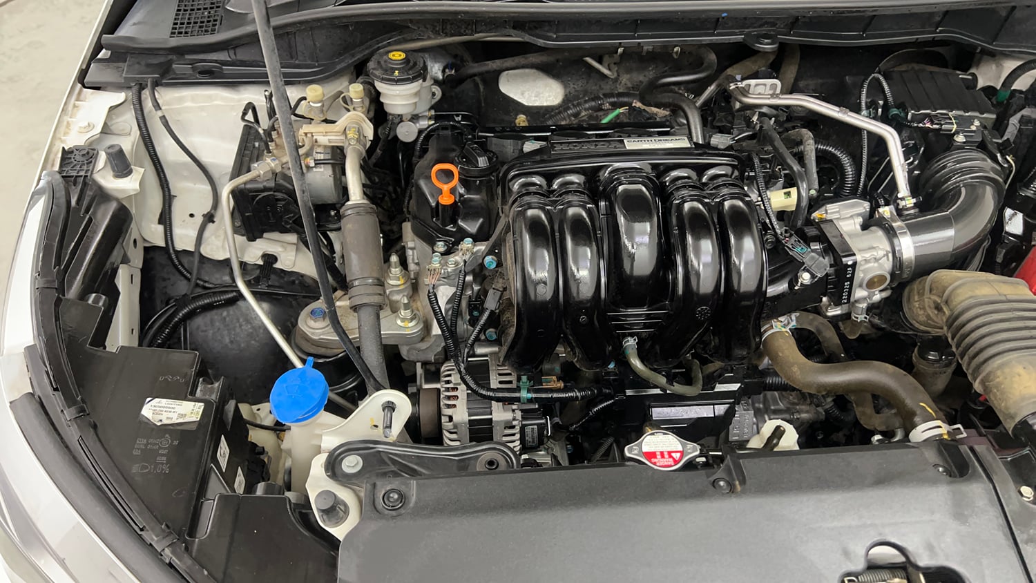 Used 2022 Honda City V CVT Petrol Petrol Automatic engine ENGINE RIGHT SIDE VIEW