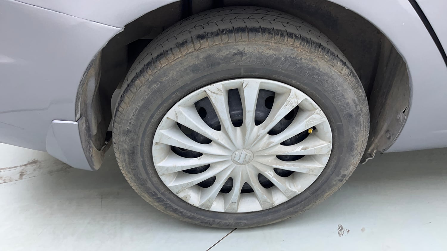 Used 2018 Maruti Suzuki Ciaz Delta 1.3 Hybrid Diesel Manual tyres RIGHT REAR TYRE RIM VIEW