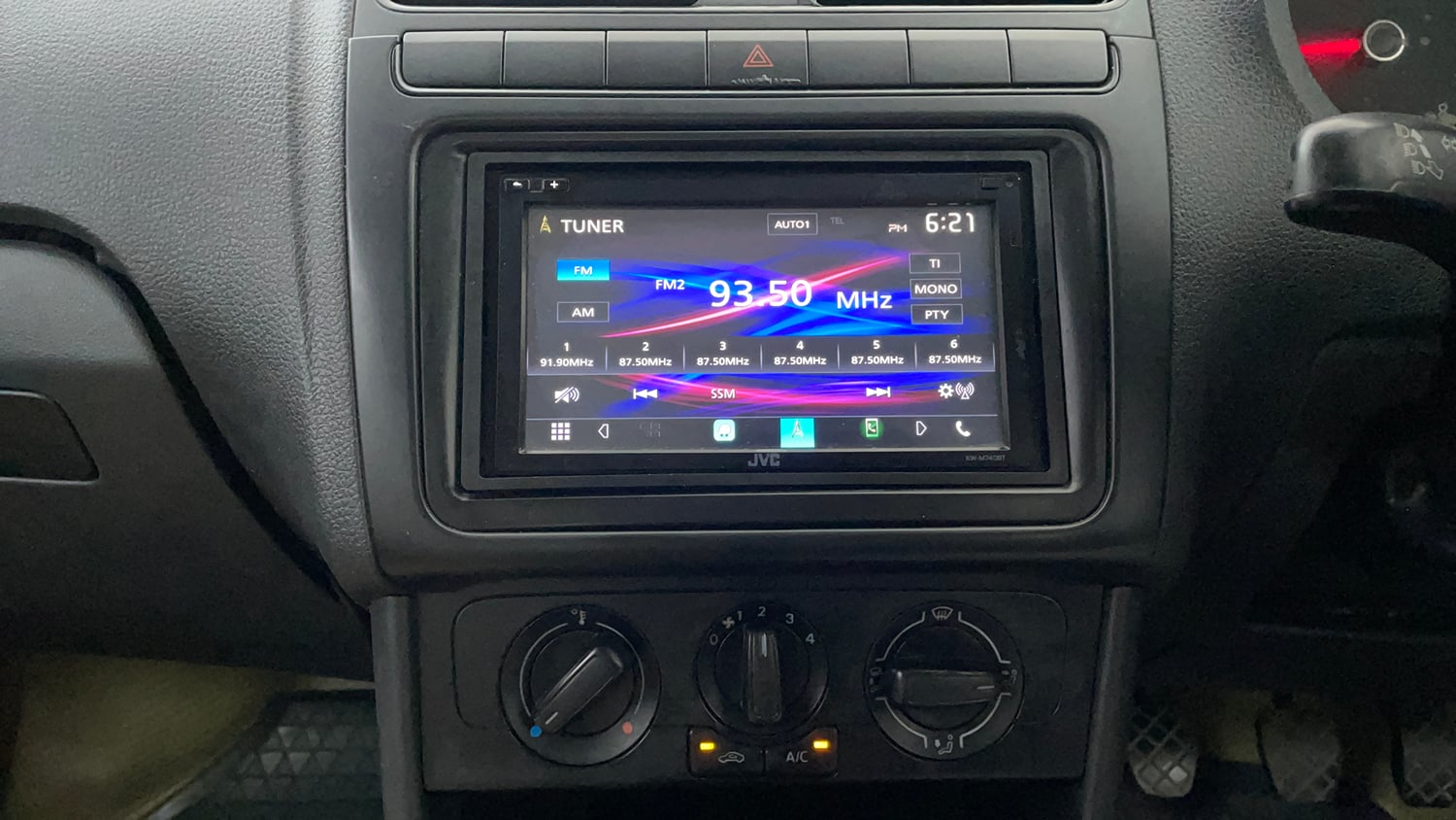 Used 2019 Volkswagen Ameo Trendline 1.0L (P) Petrol Manual interior MUSIC SYSTEM & AC CONTROL VIEW