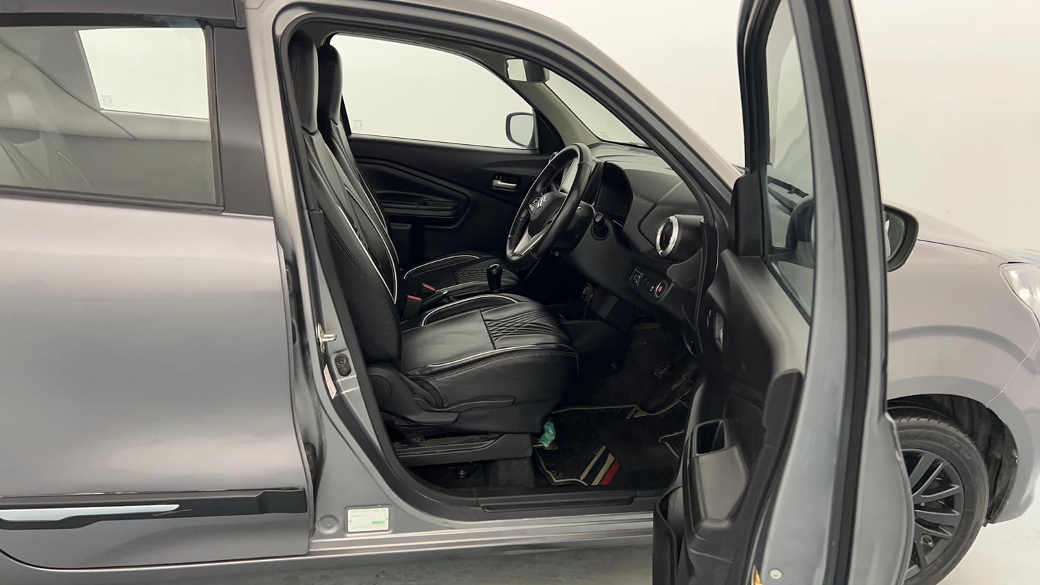 Used 2022 Maruti Suzuki Celerio ZXi Plus Petrol Manual interior RIGHT SIDE FRONT DOOR CABIN VIEW