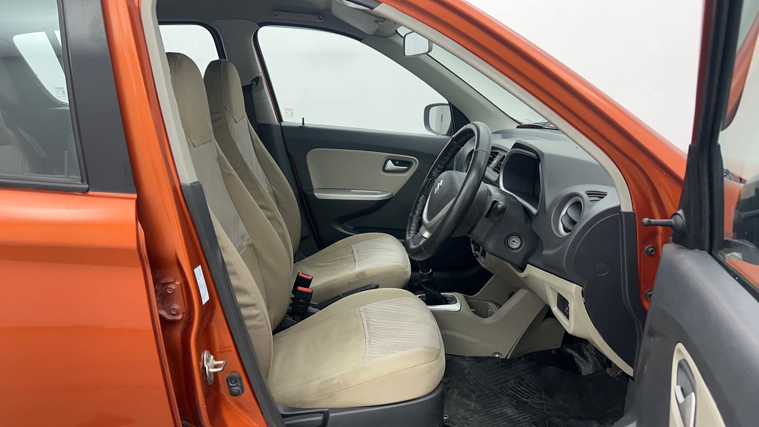 Used 2018 Maruti Suzuki Alto K10 VXi Petrol Manual interior RIGHT SIDE FRONT DOOR CABIN VIEW