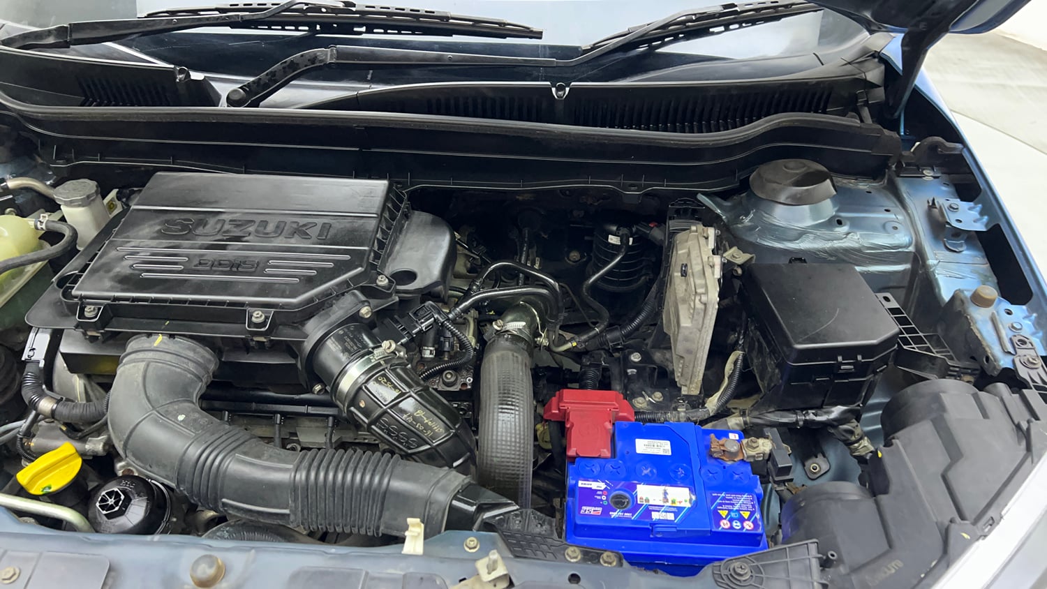 Used 2017 Maruti Suzuki Vitara Brezza ZDi+ Dual Tone Diesel Manual engine ENGINE LEFT SIDE VIEW