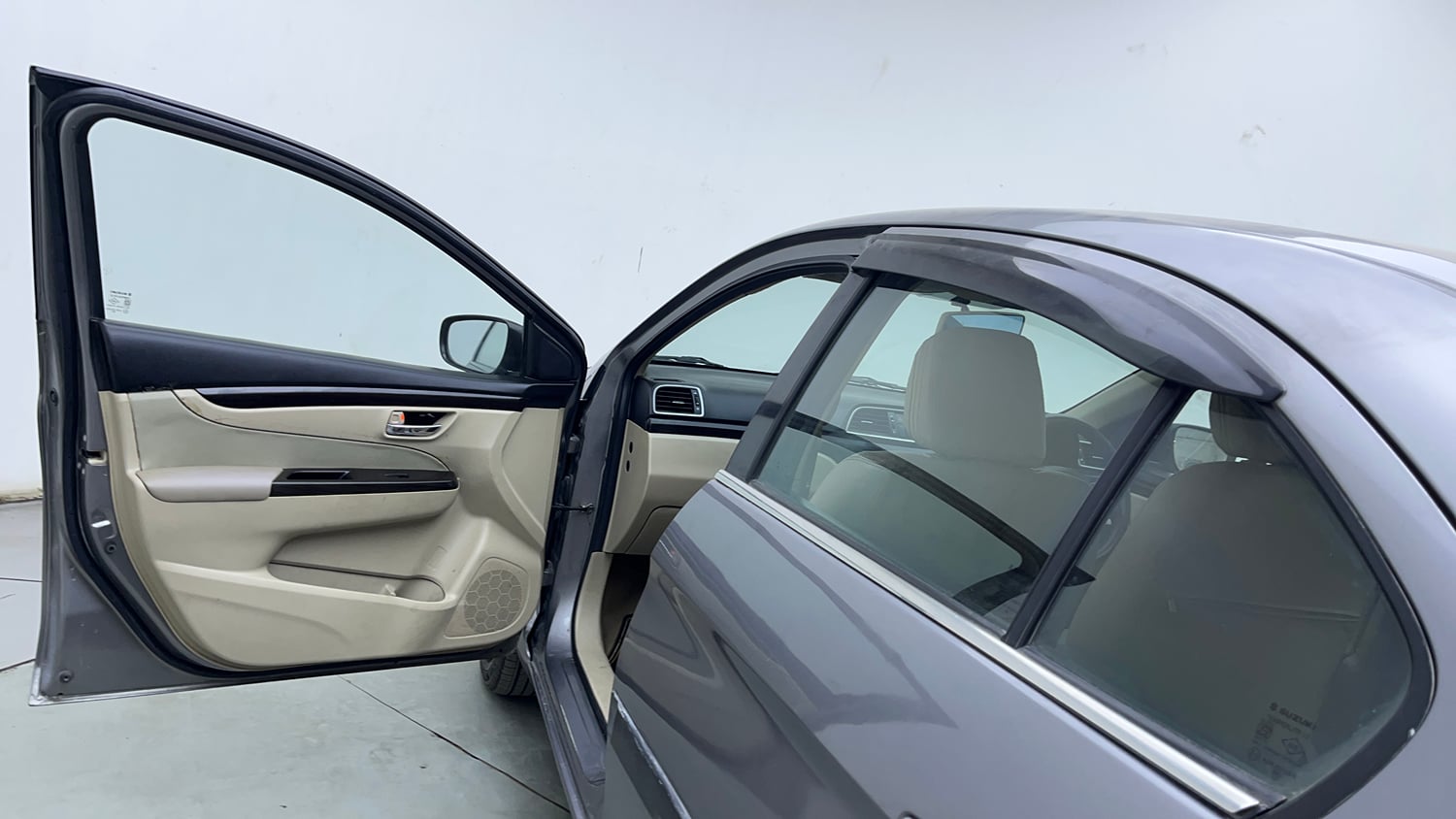 Used 2018 Maruti Suzuki Ciaz Delta 1.3 Hybrid Diesel Manual interior LEFT FRONT DOOR OPEN VIEW