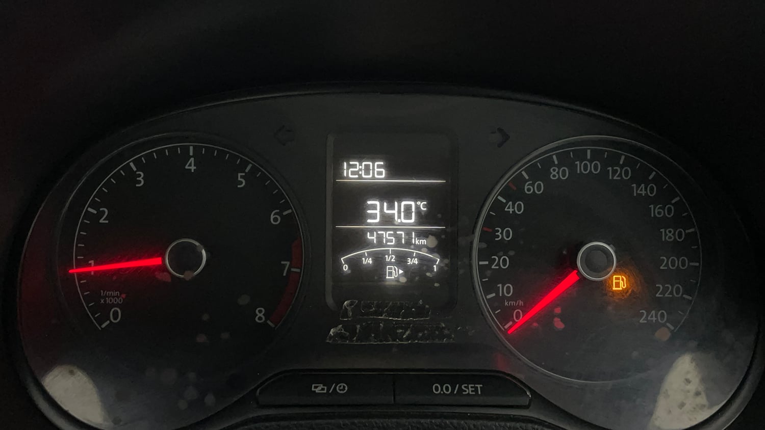 Used 2019 Volkswagen Ameo Trendline 1.0L (P) Petrol Manual interior CLUSTERMETER VIEW