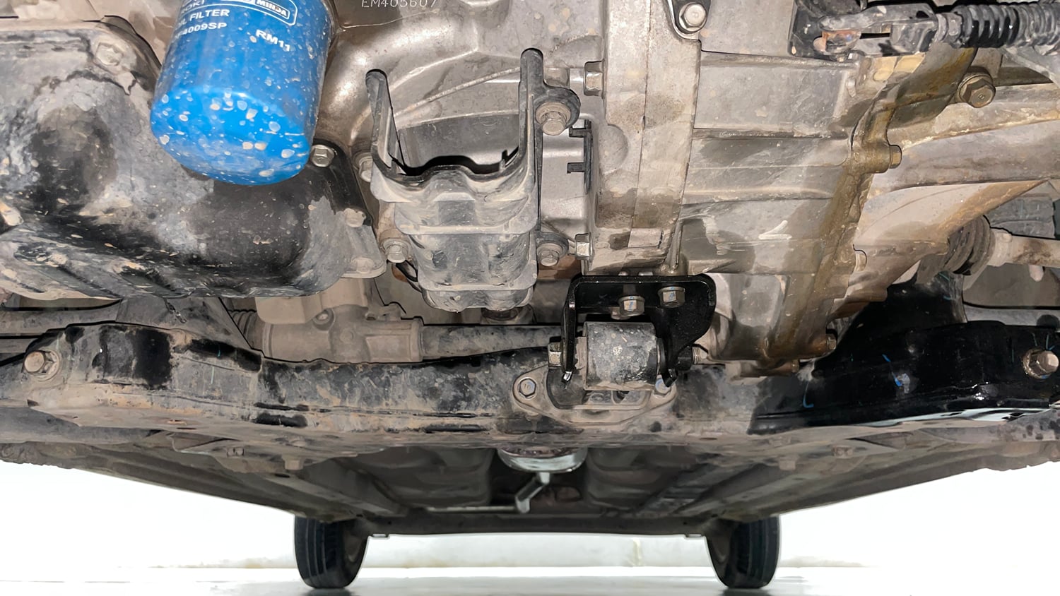 Used 2014 Hyundai Xcent S 1.2 (O) Petrol Manual extra FRONT LEFT UNDERBODY VIEW