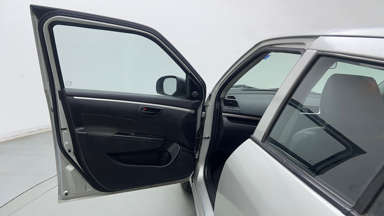 Used 2015 Maruti Suzuki Swift Lxi (O) Petrol Manual interior LEFT FRONT DOOR OPEN VIEW