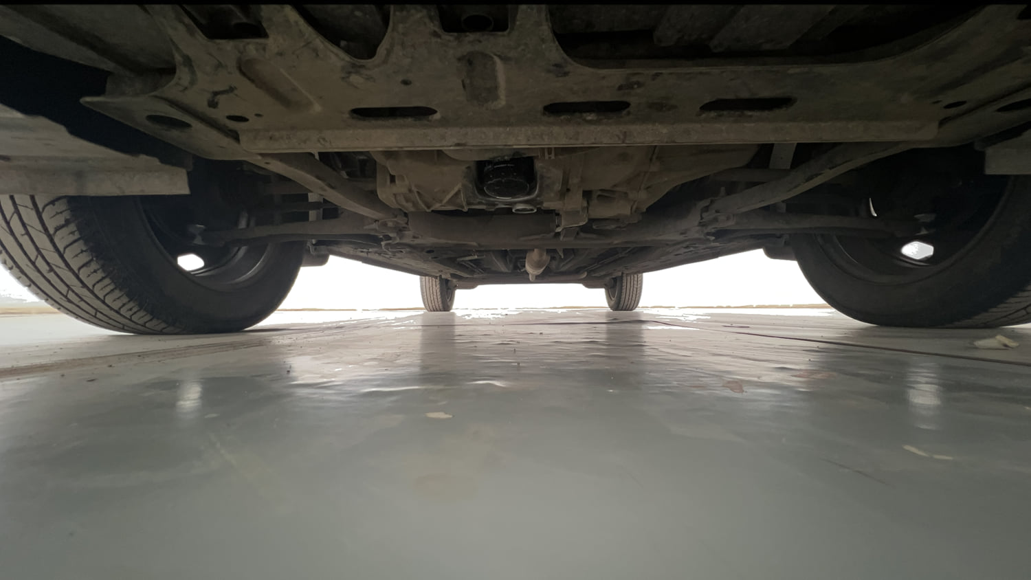 Used 2023 Nissan Magnite XE Petrol Manual extra FRONT LEFT UNDERBODY VIEW
