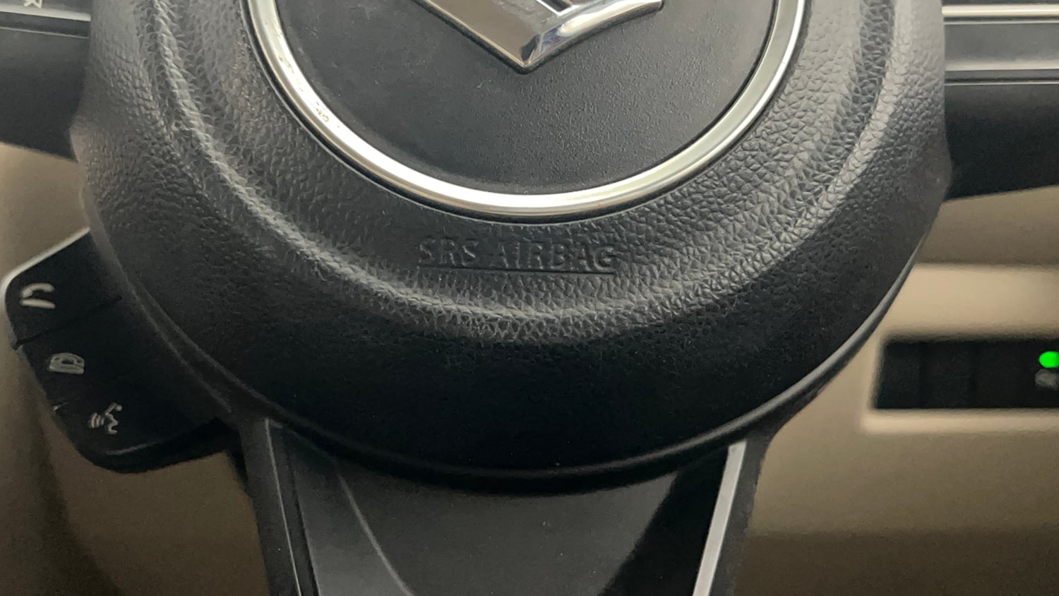 Used 2018 Maruti Suzuki Dzire ZXi Plus AMT Petrol Automatic top_features Airbags
