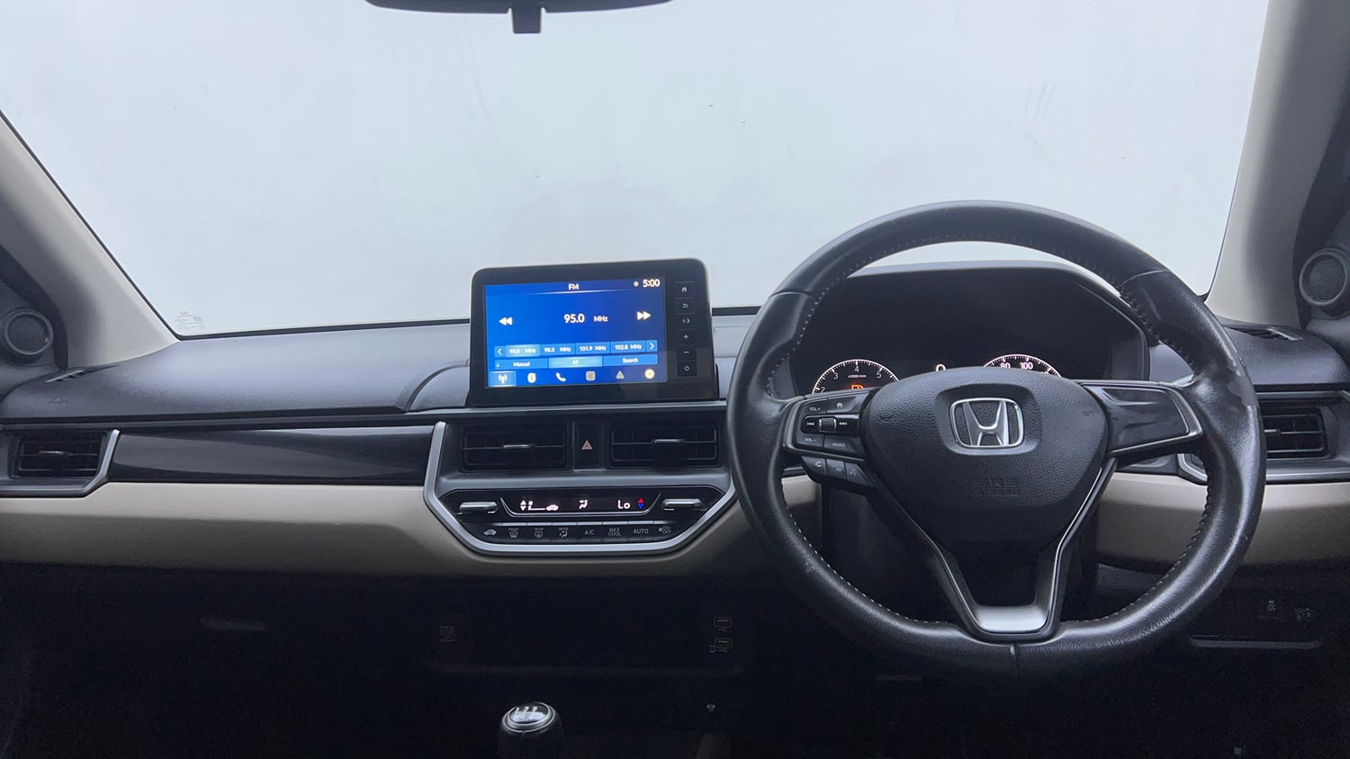 Used 2023 Honda Elevate VX MT Petrol Manual interior DASHBOARD VIEW