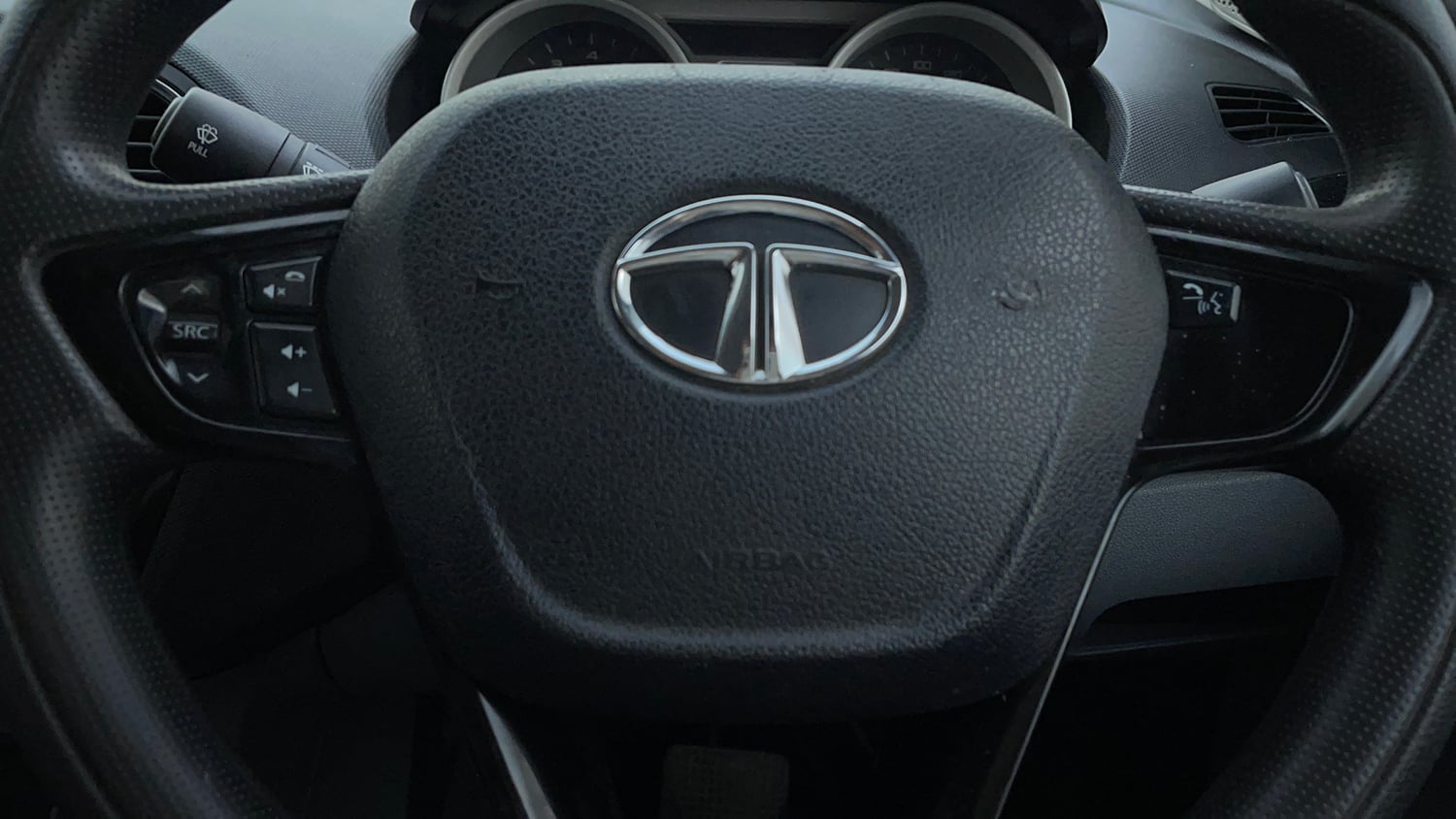 Used 2018 Tata Tigor Revotron XZA Petrol Automatic top_features Airbags
