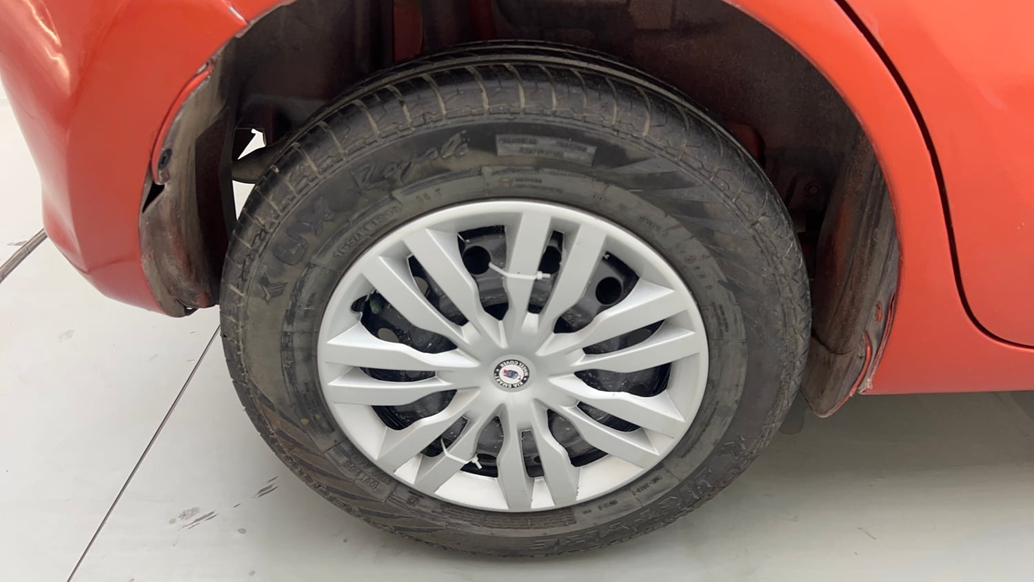 Used 2018 Maruti Suzuki Swift VXi Petrol Manual tyres RIGHT REAR TYRE RIM VIEW