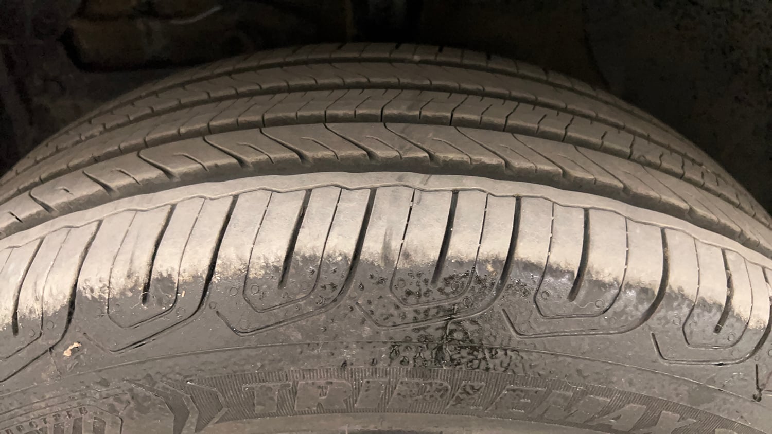 Used 2020 maruti-suzuki Vitara Brezza VXi Petrol Manual tyres LEFT FRONT TYRE TREAD VIEW