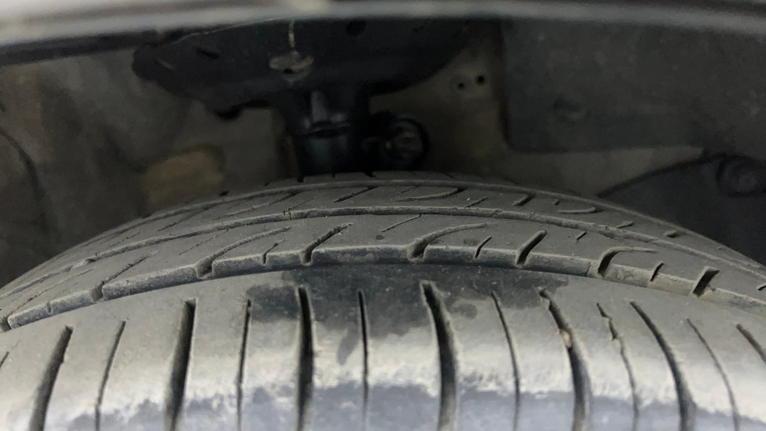Used 2016 Honda Brio S MT Petrol Manual tyres RIGHT FRONT TYRE TREAD VIEW