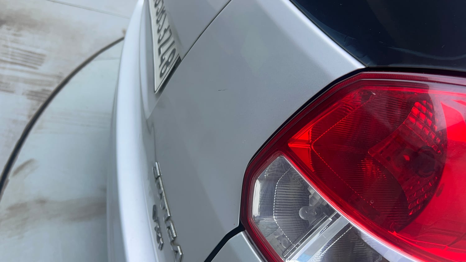 Used 2013 Maruti Suzuki Ertiga Vxi Petrol Manual dents MINOR SCRATCH