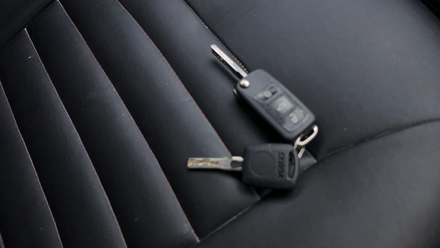 Used 2013 Volkswagen Polo Highline1.2L (P) Petrol Manual extra CAR KEY VIEW