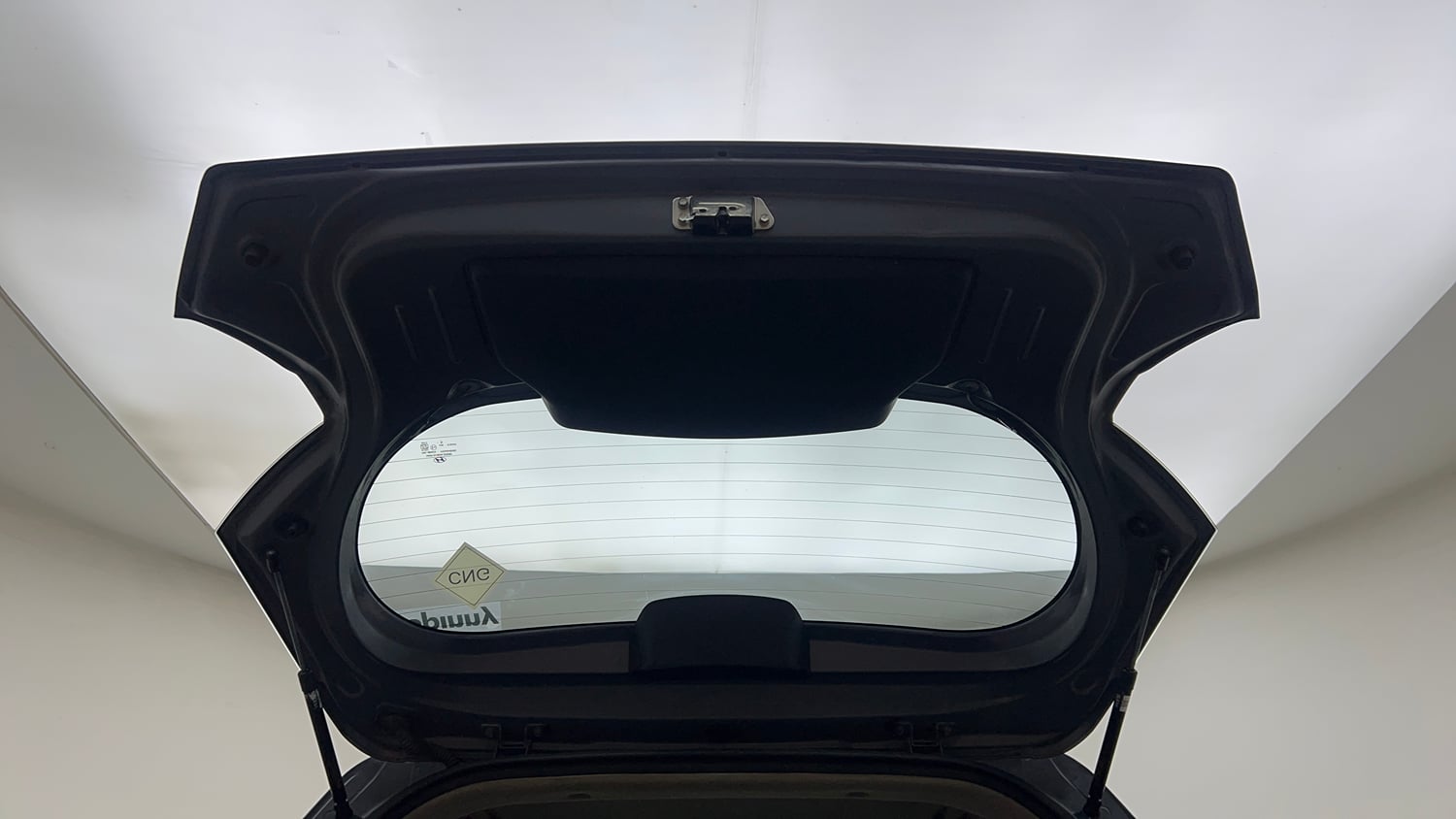 Used 2019 Hyundai Santro Sportz CNG Cng Manual interior DICKY DOOR OPEN VIEW