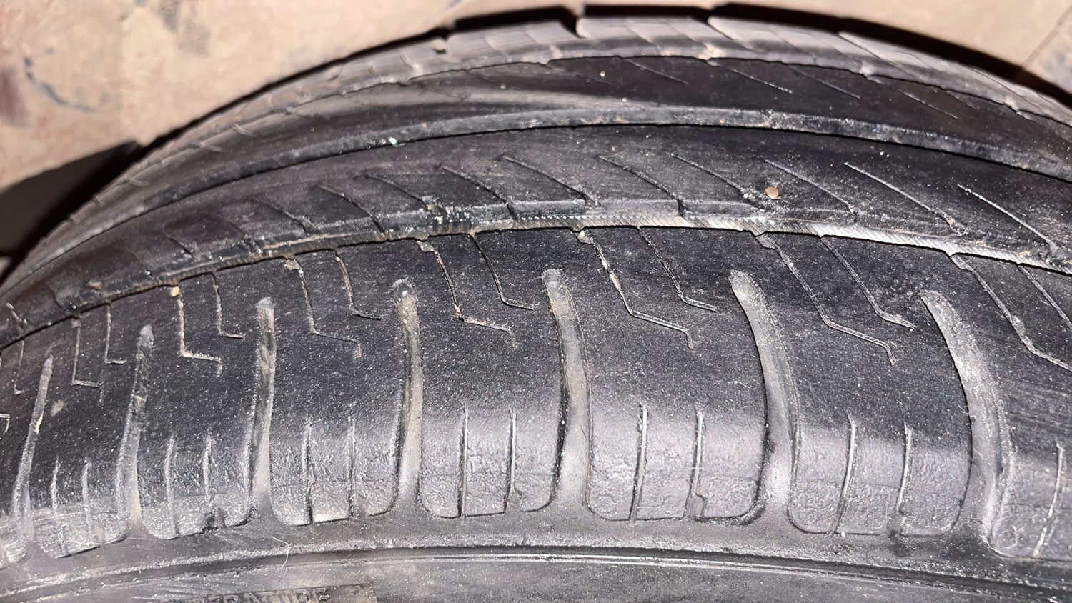 Used 2013 Honda Amaze 1.2 VX i-VTEC Petrol Manual tyres LEFT REAR TYRE TREAD VIEW