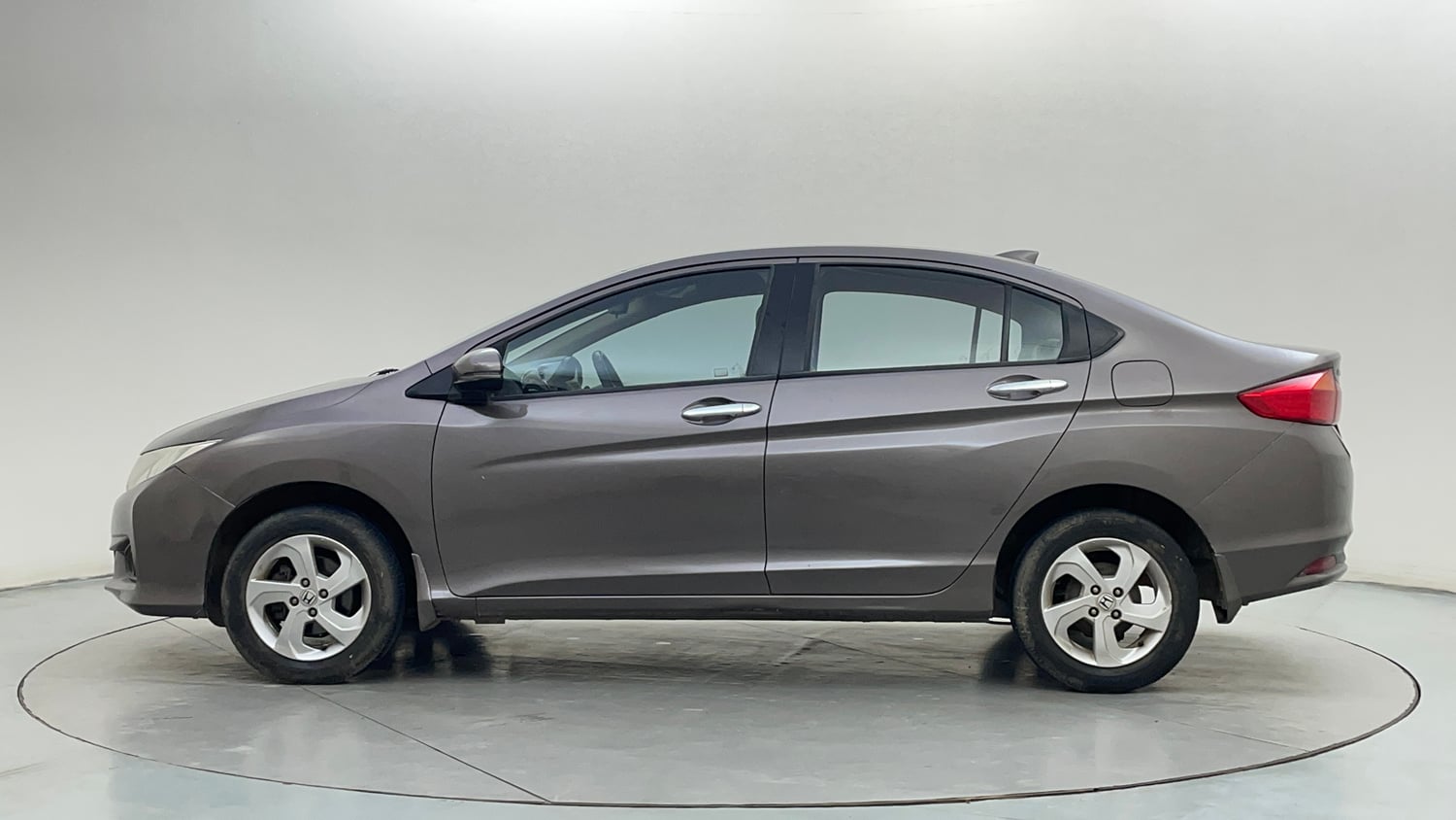 Used 2014 Honda City V Petrol Manual exterior LEFT SIDE VIEW