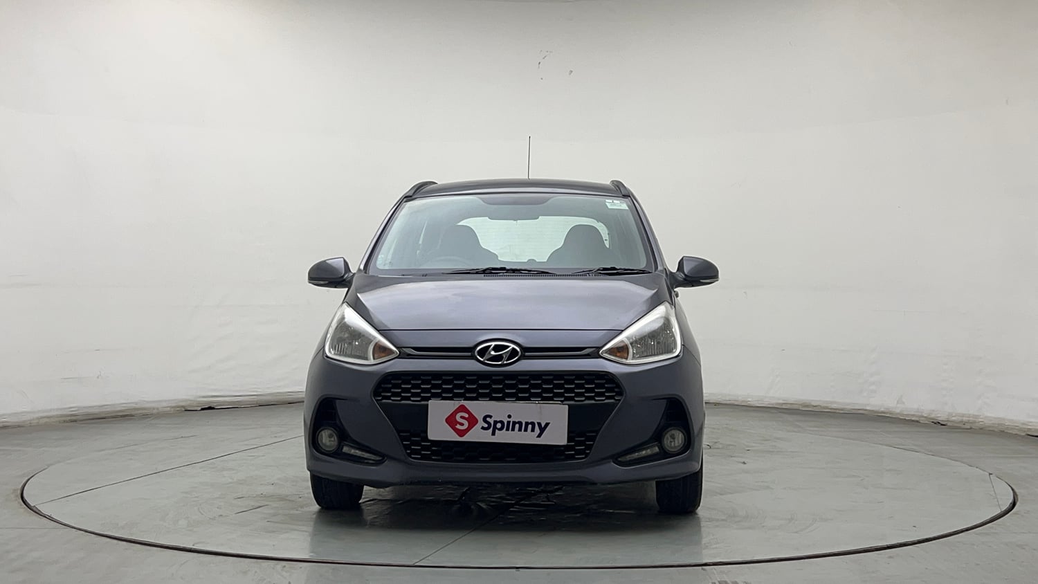 Used 2017 Hyundai Grand i10 Sportz (O) AT 1.2 Kappa VTVT Petrol Automatic exterior FRONT VIEW