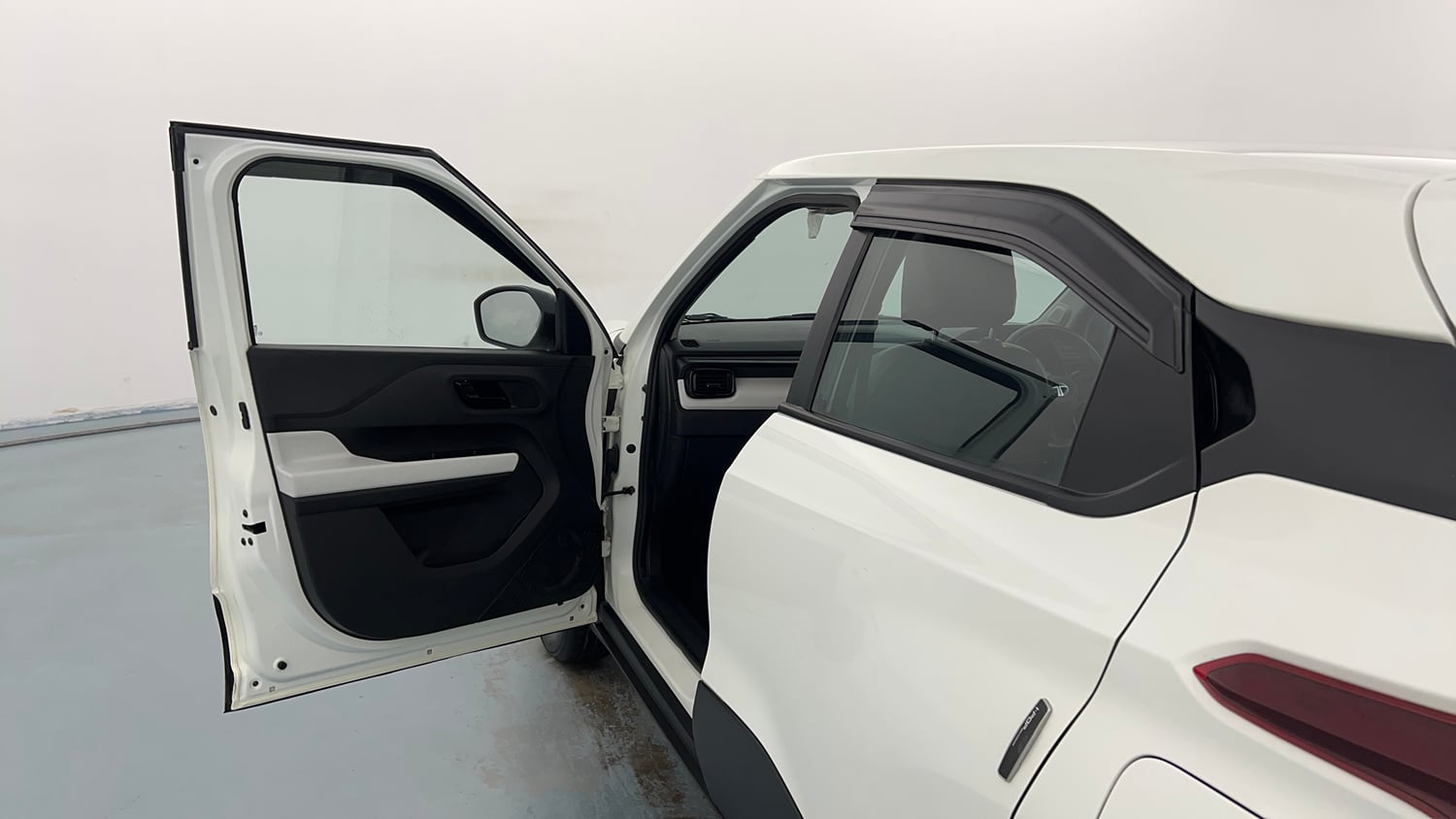 Used 2024 Tata Punch Pure MT Petrol Manual interior LEFT FRONT DOOR OPEN VIEW