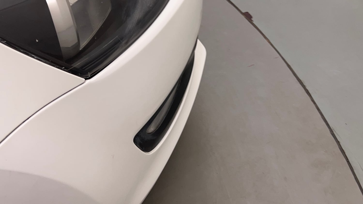 Used 2013 Volkswagen Polo Highline1.2L (P) Petrol Manual dents MINOR SCRATCH