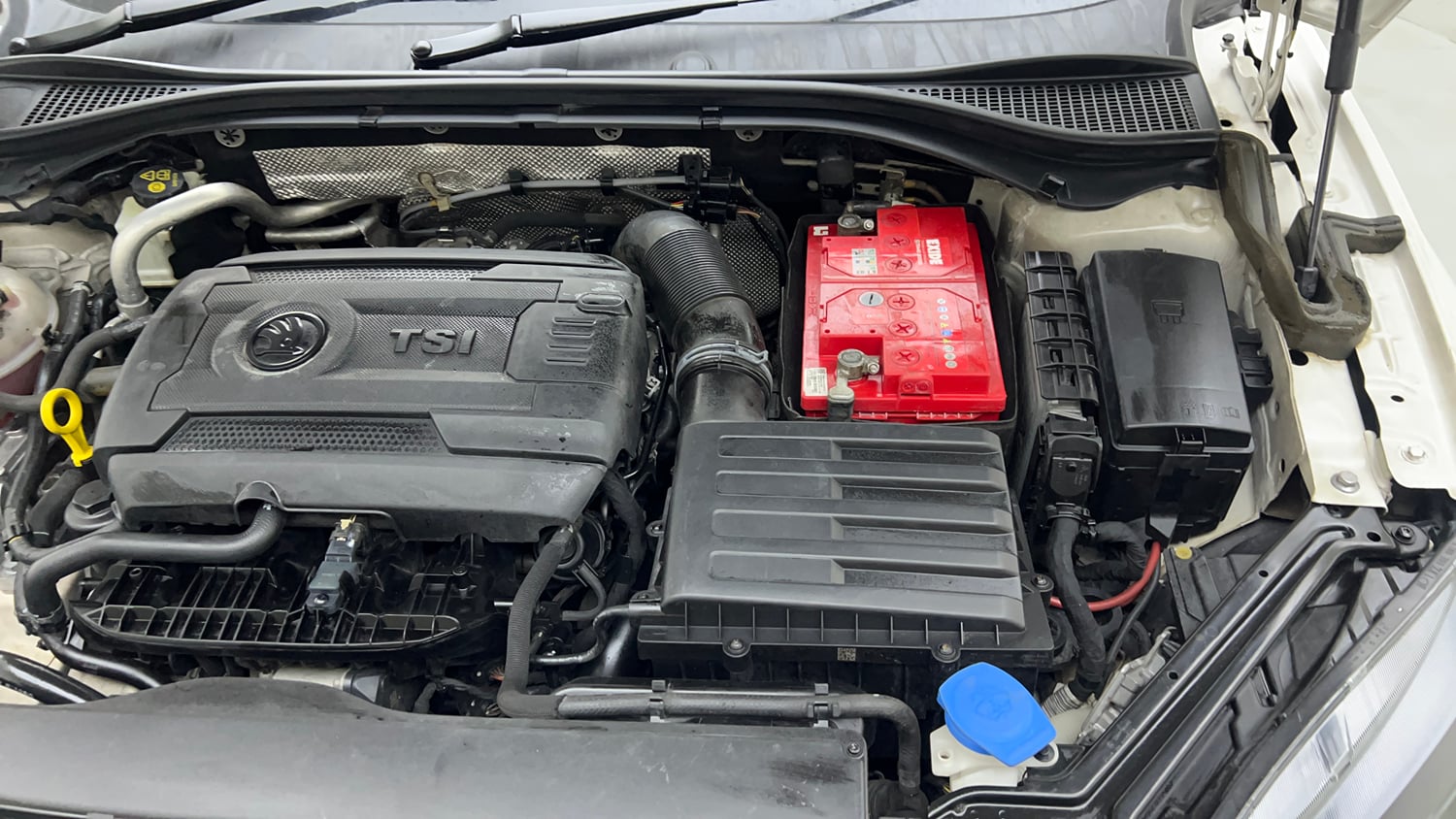 Used 2018 Skoda Superb L&K TSI AT Petrol Automatic engine ENGINE LEFT SIDE VIEW