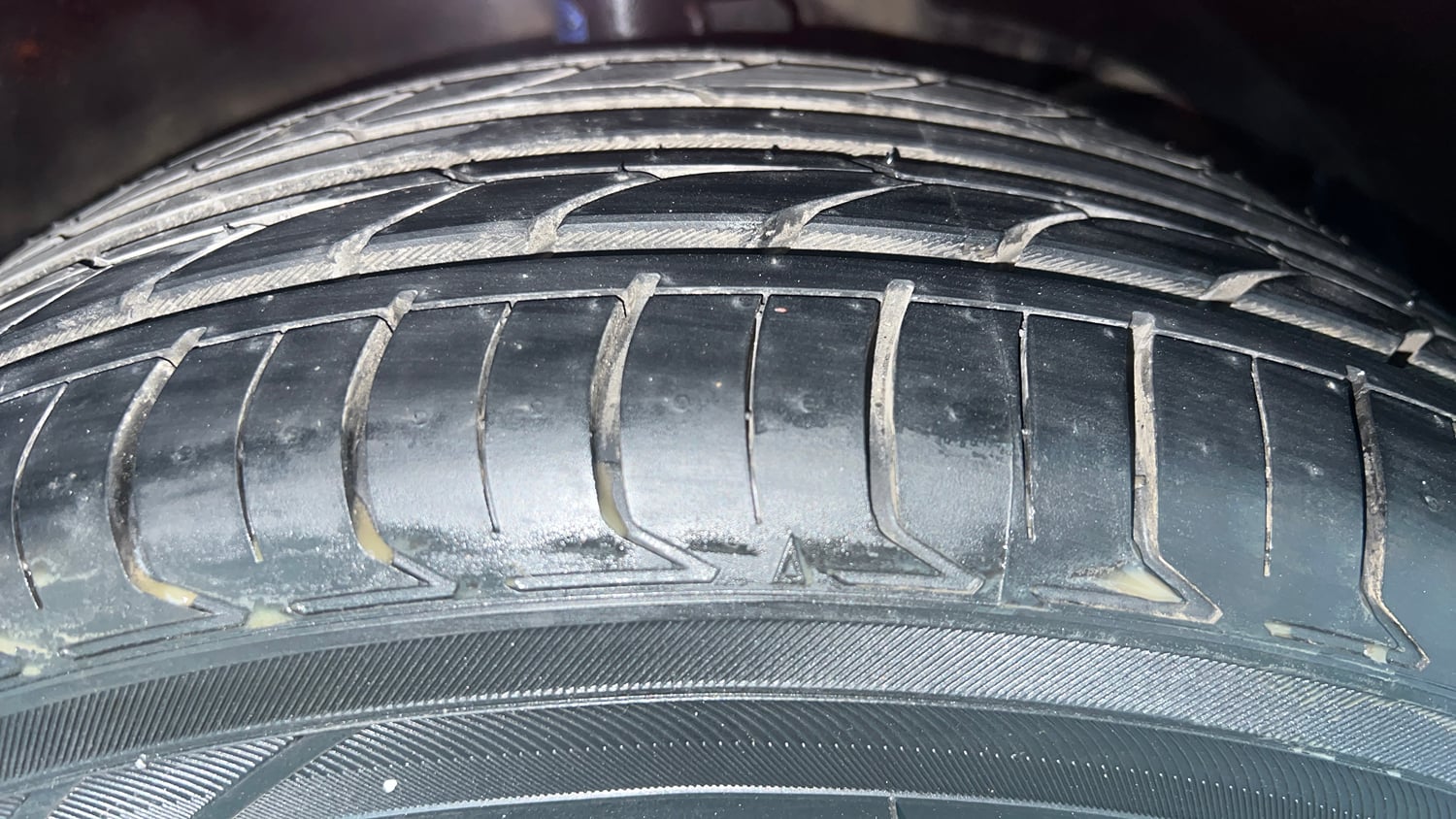 Used 2017 Maruti Suzuki Dzire VXi Petrol Manual tyres RIGHT FRONT TYRE TREAD VIEW