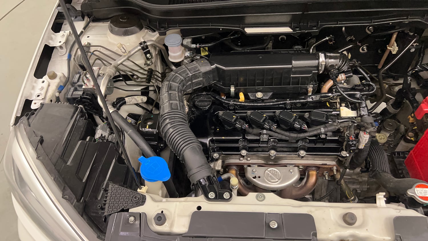 Used 2020 maruti-suzuki Vitara Brezza VXi Petrol Manual engine ENGINE RIGHT SIDE VIEW