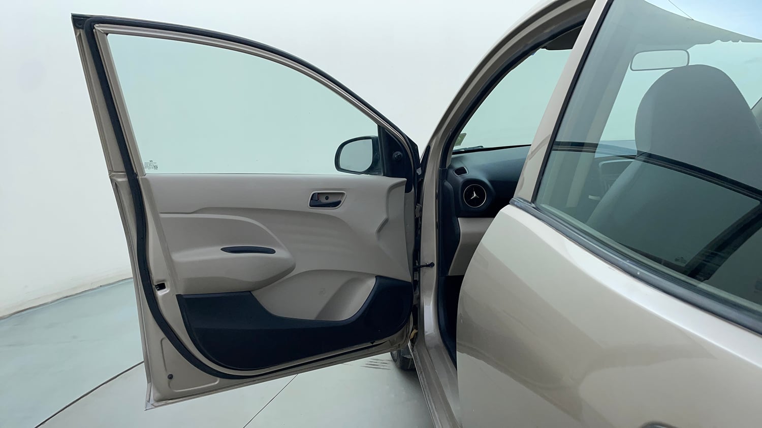 Used 2019 Hyundai Santro Era Executive Petrol Manual interior LEFT FRONT DOOR OPEN VIEW