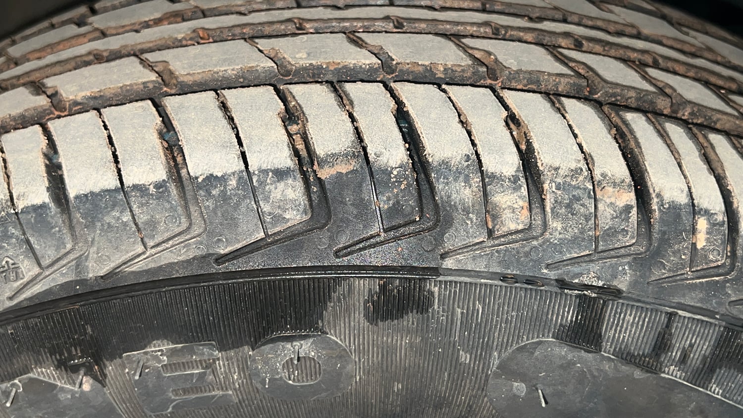 Used 2025 Maruti Suzuki Wagon R LXI 1.0 Petrol Manual tyres RIGHT FRONT TYRE TREAD VIEW