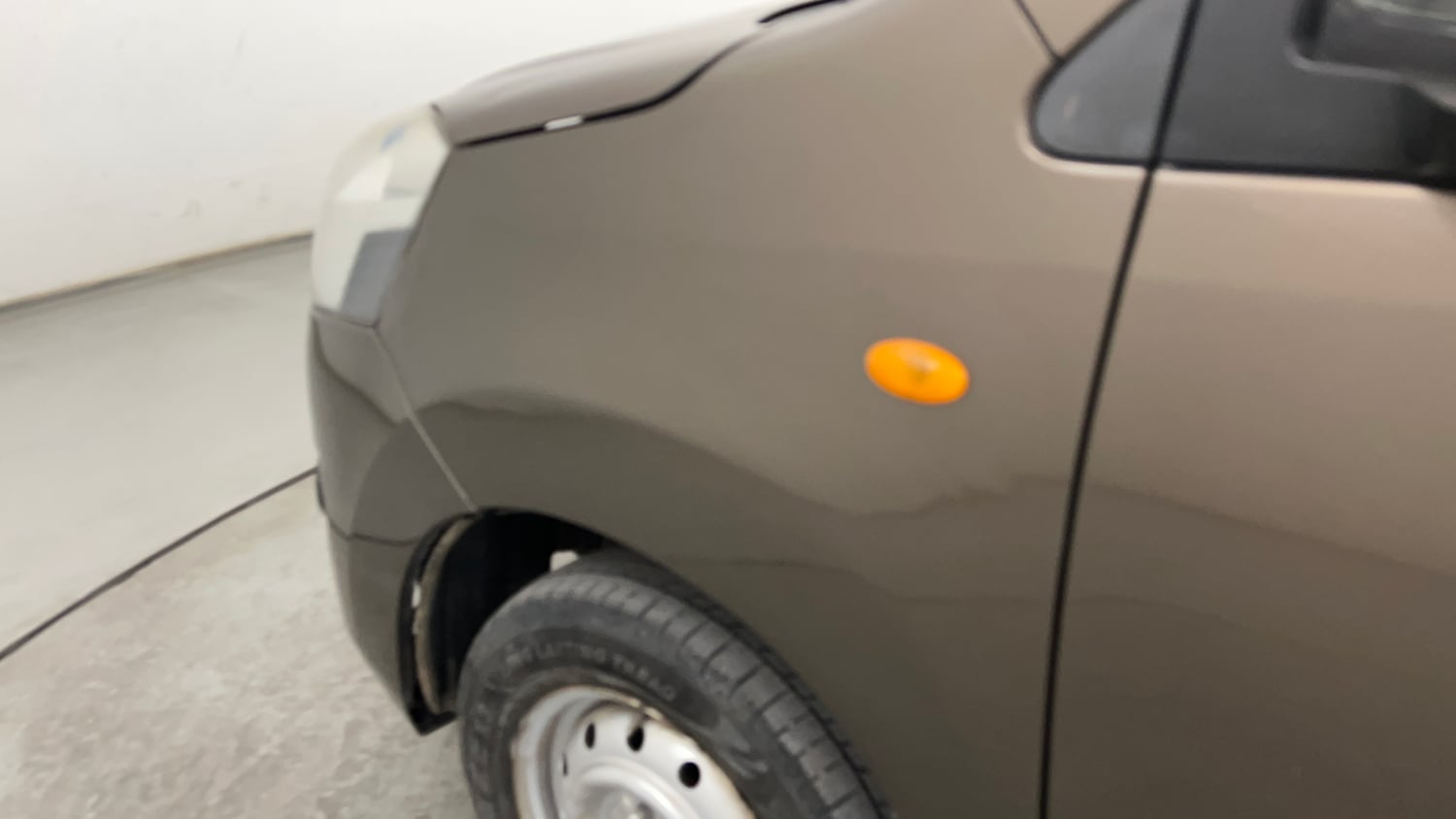 Used 2013 Maruti Suzuki Wagon R LXI CNG Cng Manual dents MINOR SCRATCH