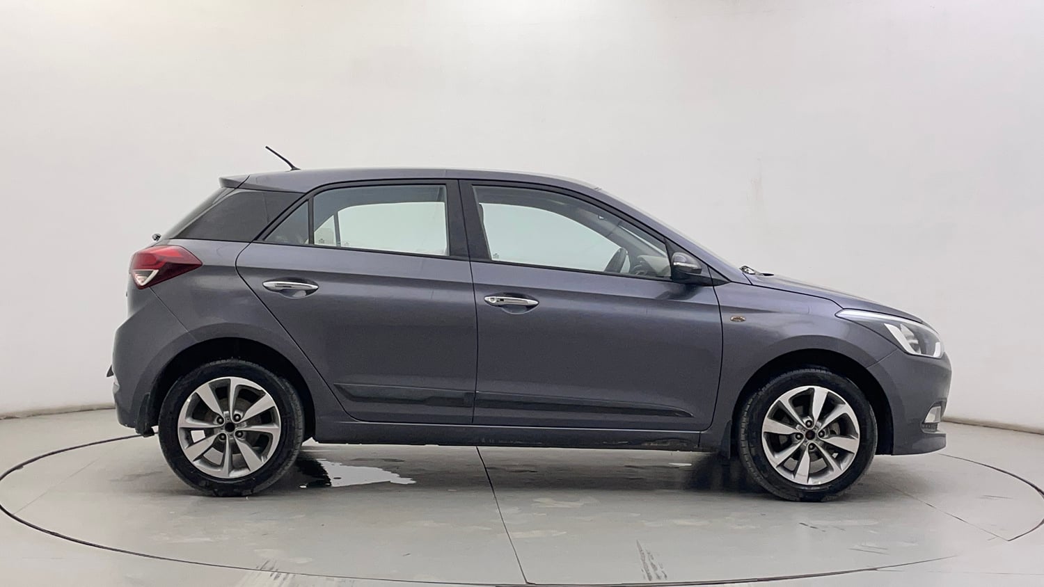 Used 2016 Hyundai Elite i20 Asta 1.2 Petrol Manual exterior RIGHT SIDE VIEW