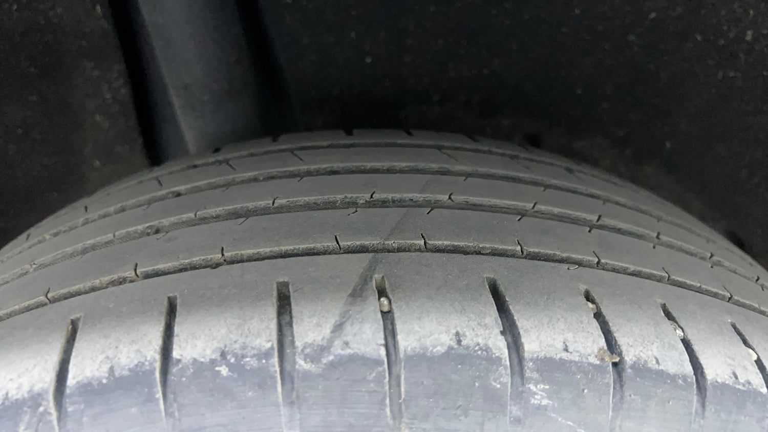 Used 2021 Maruti Suzuki Baleno Zeta Petrol Manual tyres RIGHT REAR TYRE TREAD VIEW